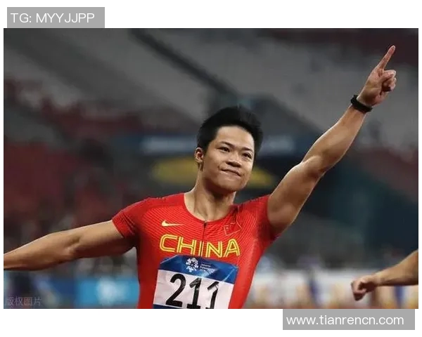 美国男足明星球员的成长历程与赛场辉煌瞬间解析